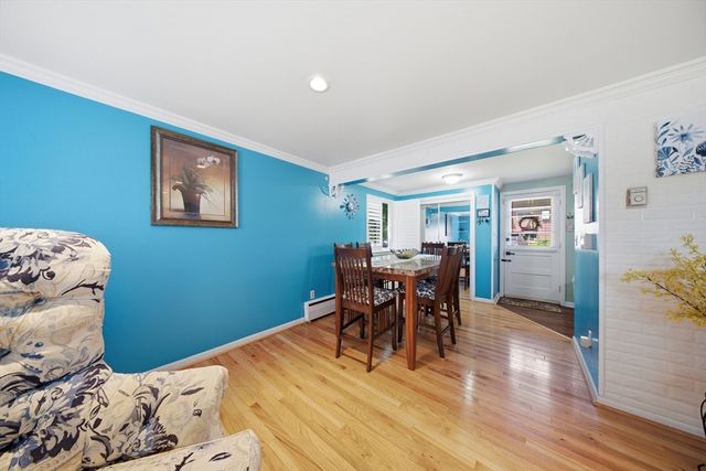 18 Wilson Dr 18, Framingham, MA 01702