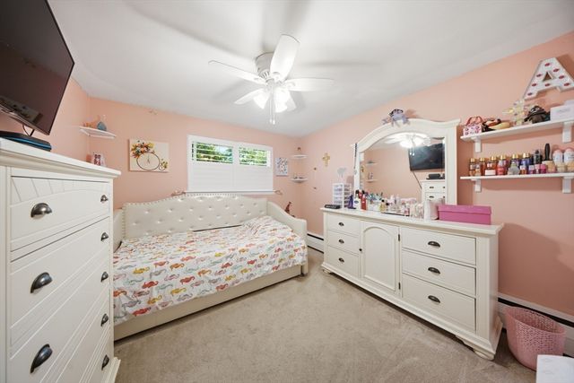18 Wilson Dr 18, Framingham, MA 01702