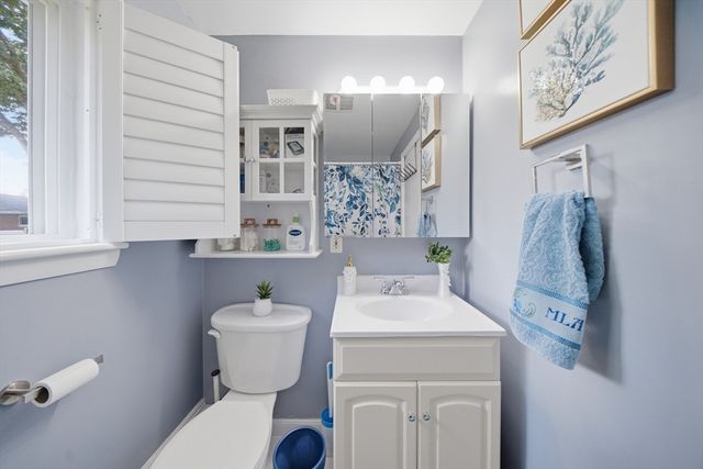 18 Wilson Dr 18, Framingham, MA 01702