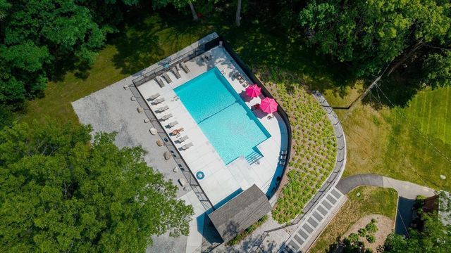 18 Wilson Dr 18, Framingham, MA 01702