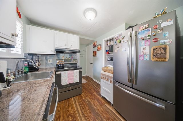 18 Wilson Dr 18, Framingham, MA 01702