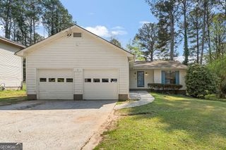 528 Raintree Drive, Jonesboro, GA 30238