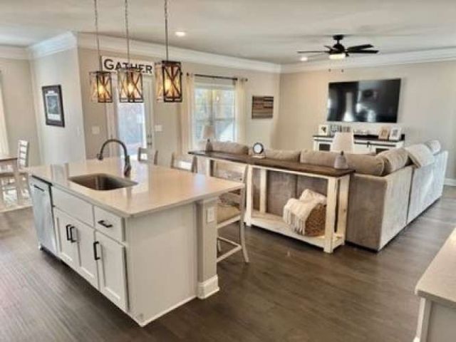 18 Cedar Grove Dr, Fayetteville, TN 37334