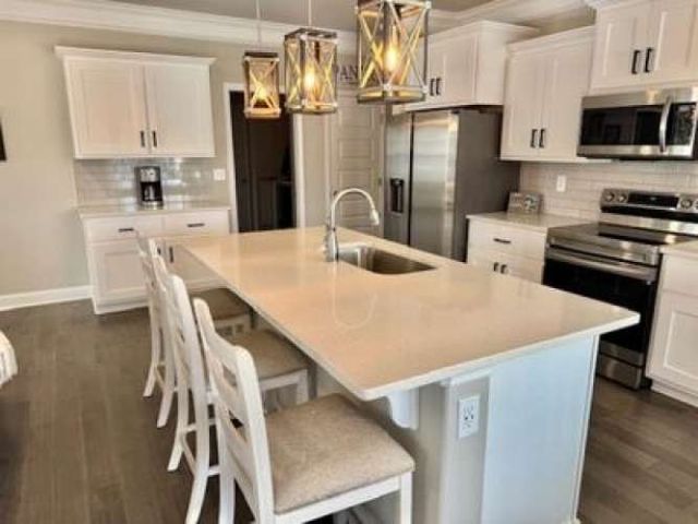 18 Cedar Grove Dr, Fayetteville, TN 37334