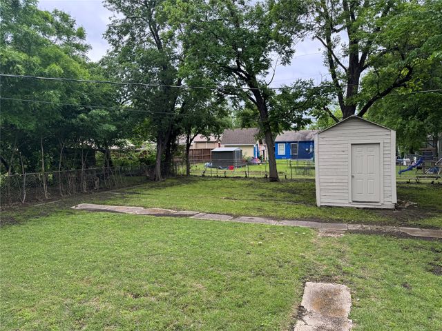 1444 Nash Street, Garland, TX 75042