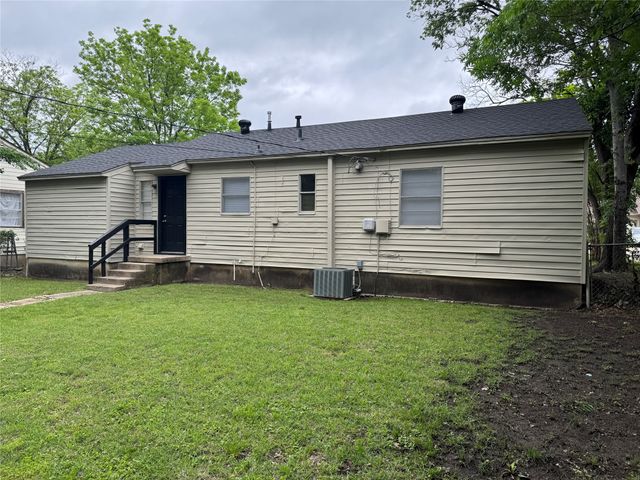 1444 Nash Street, Garland, TX 75042