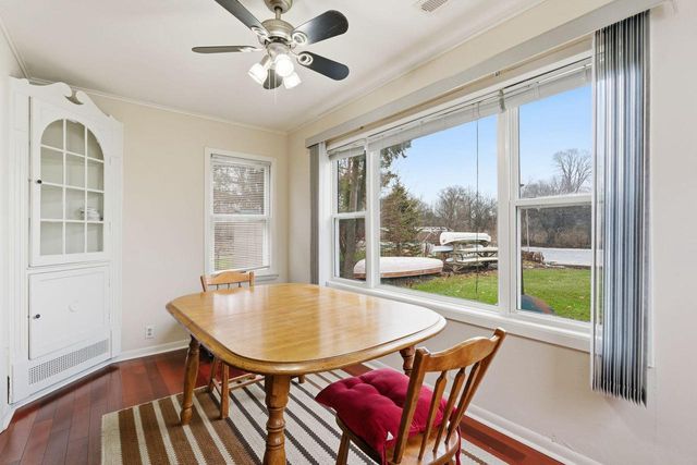 2736 Nagawicka AVENUE, Delafield, WI 53018