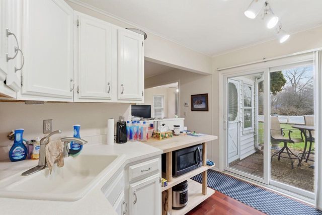 2736 Nagawicka AVENUE, Delafield, WI 53018