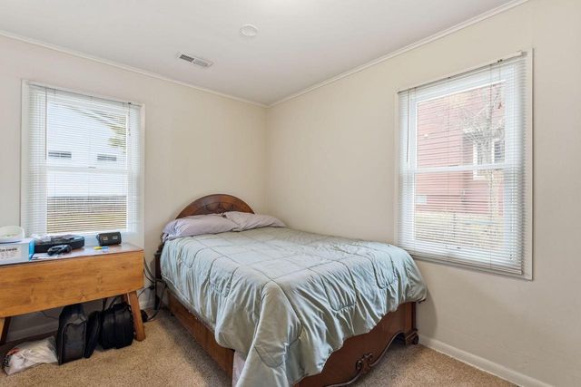 2736 Nagawicka AVENUE, Delafield, WI 53018