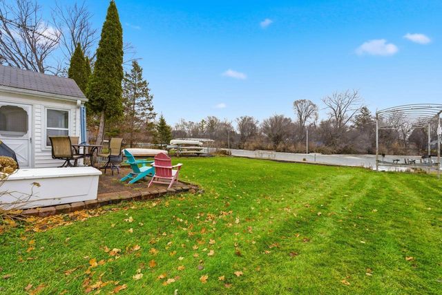 2736 Nagawicka AVENUE, Delafield, WI 53018