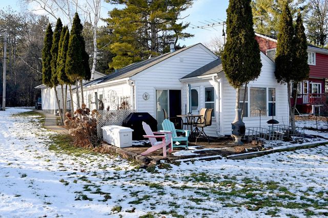 2736 Nagawicka AVENUE, Delafield, WI 53018