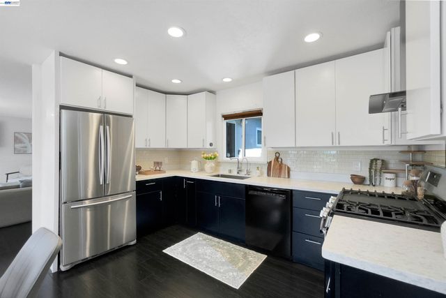 1341 Mcfarlane Ln, Hayward, CA 94544