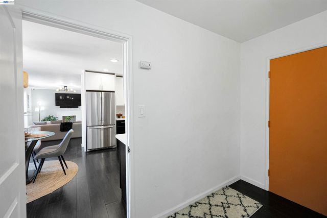 1341 Mcfarlane Ln, Hayward, CA 94544