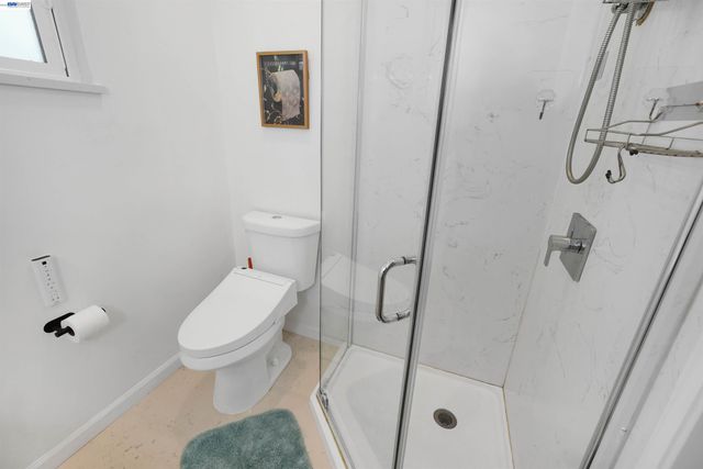 1341 Mcfarlane Ln, Hayward, CA 94544