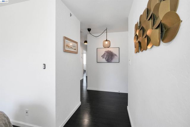 1341 Mcfarlane Ln, Hayward, CA 94544