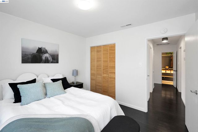 1341 Mcfarlane Ln, Hayward, CA 94544
