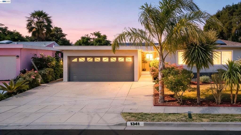 1341 Mcfarlane Ln, Hayward, CA 94544