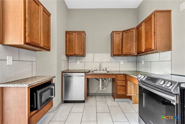 504 S 1st Street, Copperas Cove, TX 76522