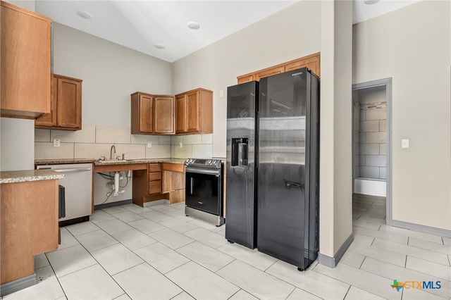 504 S 1st Street, Copperas Cove, TX 76522