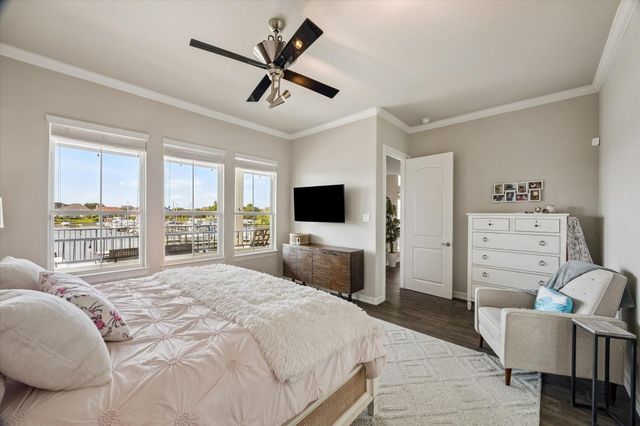 2230 Marina Way, Kemah, TX 77565