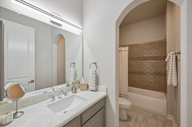 2230 Marina Way, Kemah, TX 77565