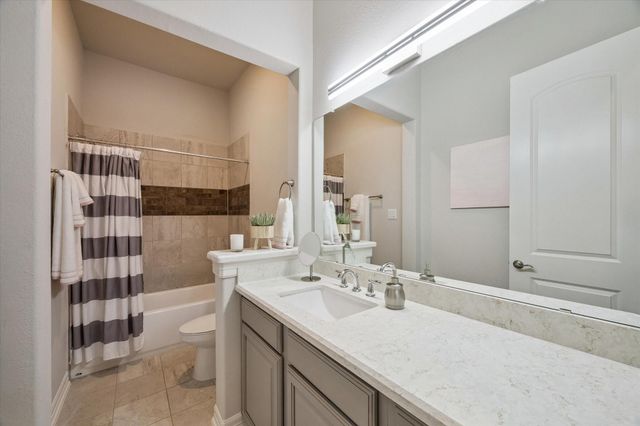 2230 Marina Way, Kemah, TX 77565