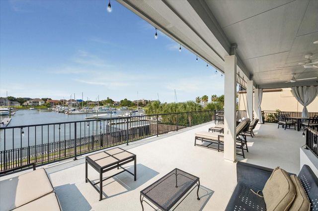 2230 Marina Way, Kemah, TX 77565