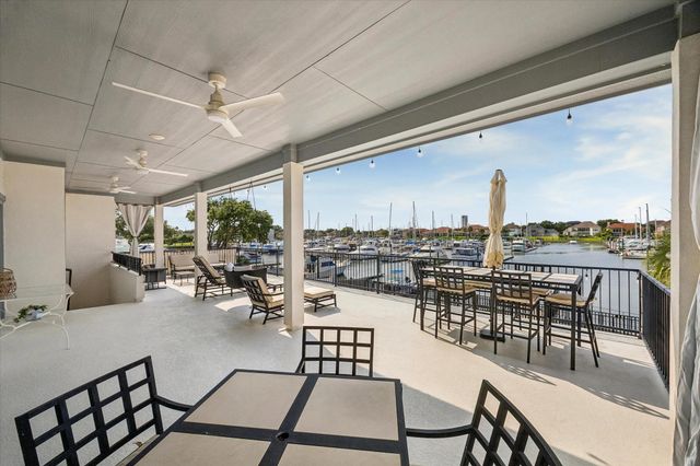 2230 Marina Way, Kemah, TX 77565