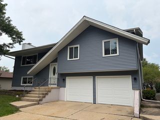 716 Kemah Lane, Schaumburg, IL 60193