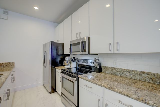 131 S East 7th Way 131, Pompano Beach, FL 33060