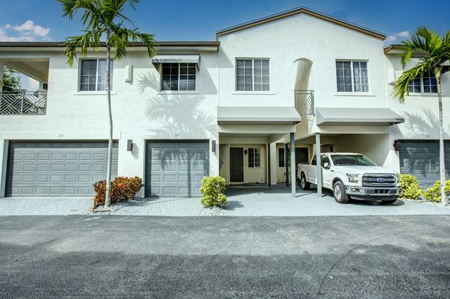 131 S East 7th Way 131, Pompano Beach, FL 33060