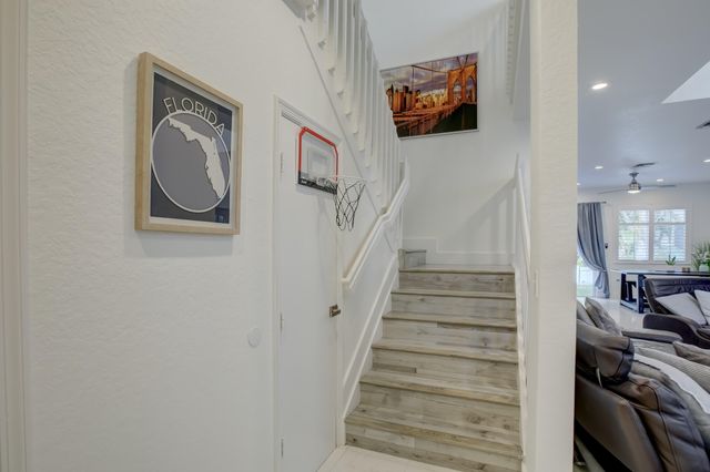 131 S East 7th Way 131, Pompano Beach, FL 33060