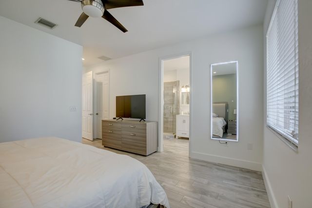 131 S East 7th Way 131, Pompano Beach, FL 33060