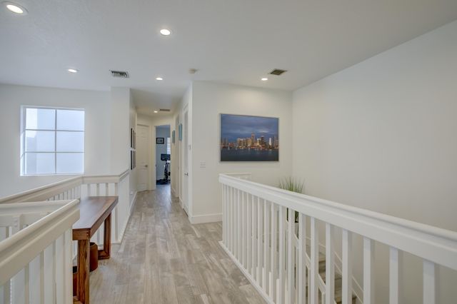 131 S East 7th Way 131, Pompano Beach, FL 33060