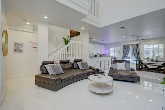 131 S East 7th Way 131, Pompano Beach, FL 33060