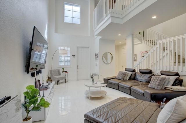 131 S East 7th Way 131, Pompano Beach, FL 33060