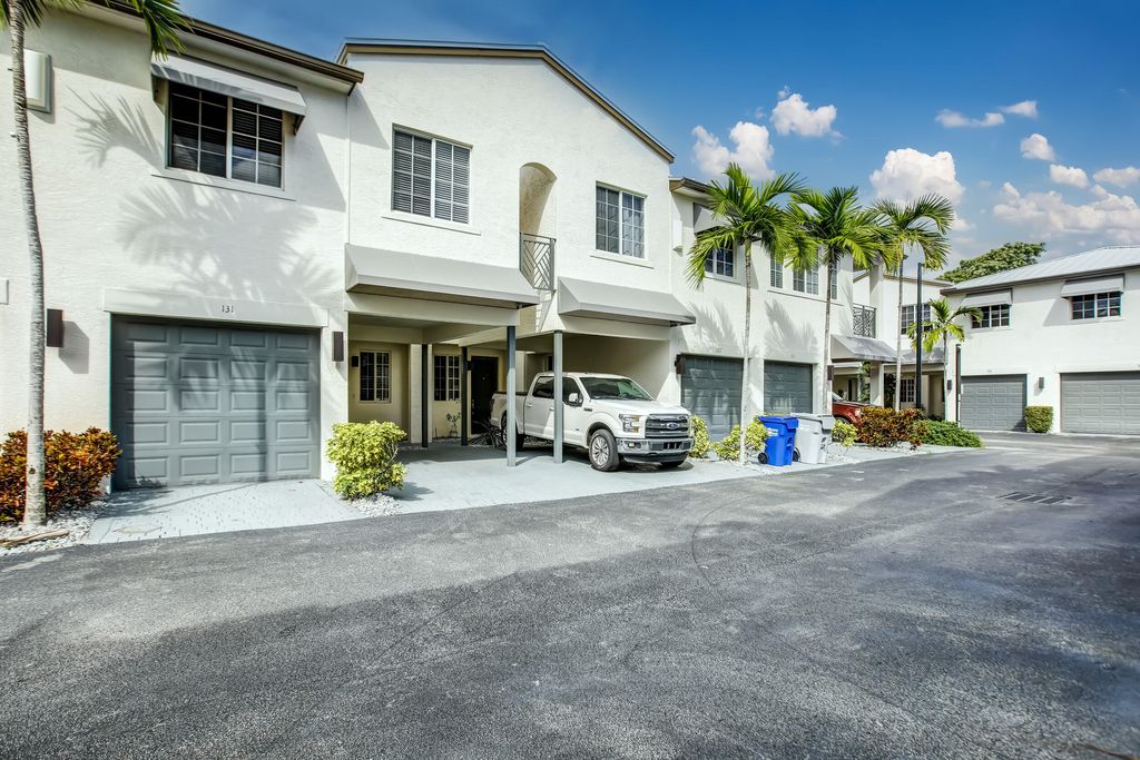 131 S East 7th Way 131, Pompano Beach, FL 33060