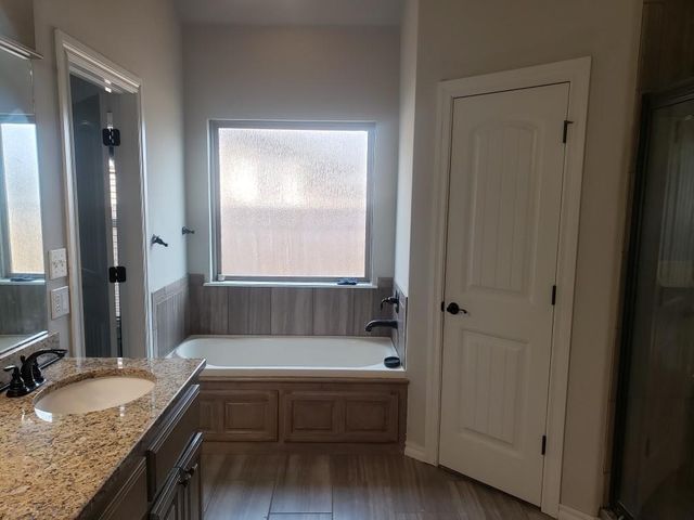 11904 SW 18th Street, Yukon, OK 73099