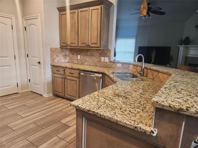 11904 SW 18th Street, Yukon, OK 73099