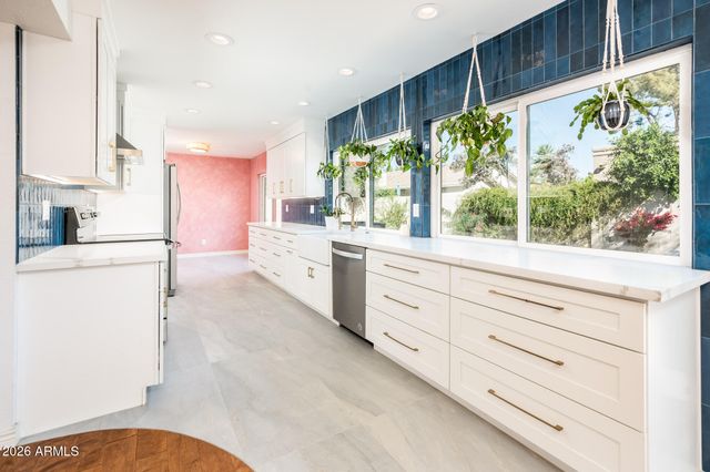 958 E LOBSTER TRAP Lane, Tempe, AZ 85283