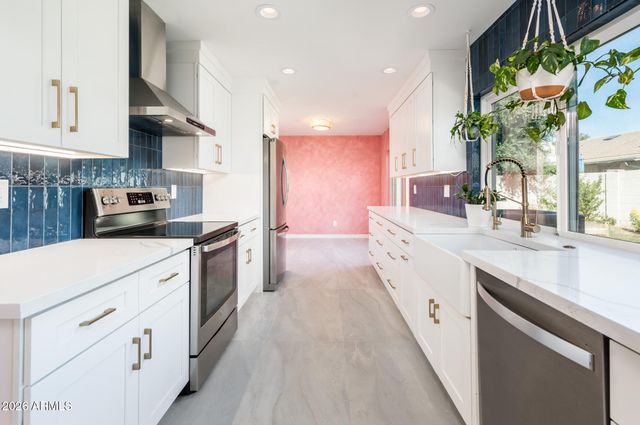 958 E LOBSTER TRAP Lane, Tempe, AZ 85283