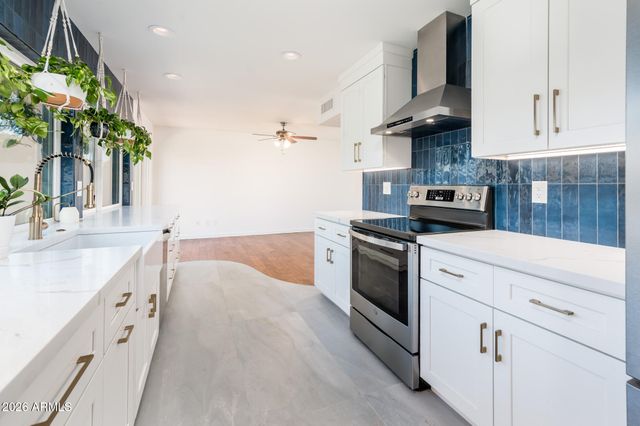 958 E LOBSTER TRAP Lane, Tempe, AZ 85283