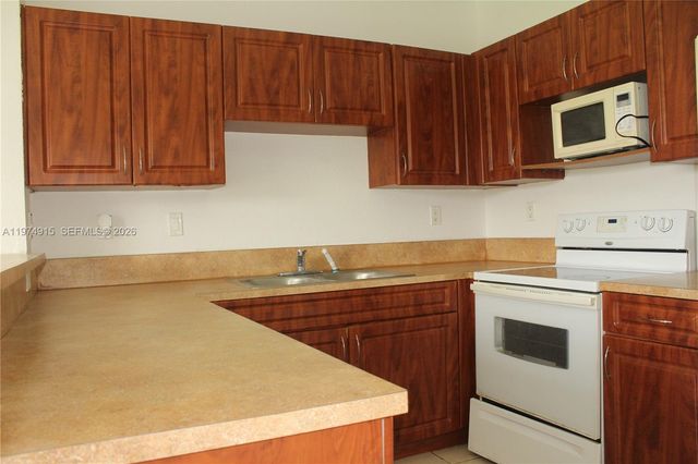 10937 SW 181st Ter, Miami, FL 33157