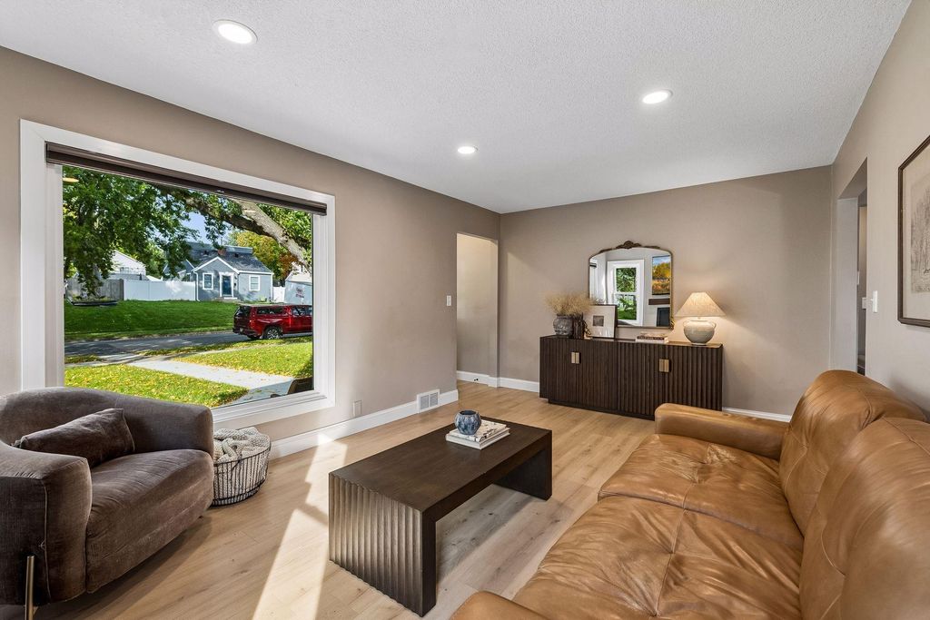 3233 Edgewood Avenue S, Saint Louis Park, MN 55426 — photo 5