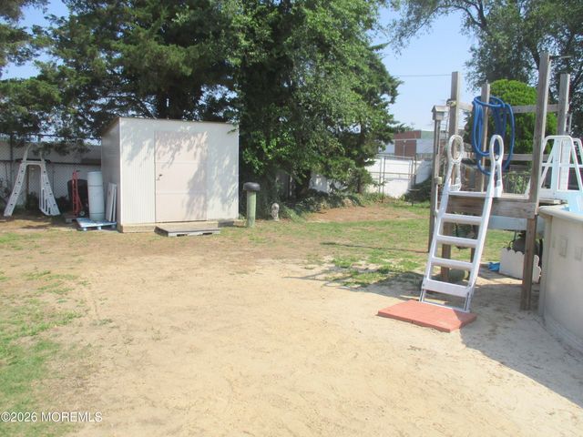 77 Lakeland Drive, Brick, NJ 08723