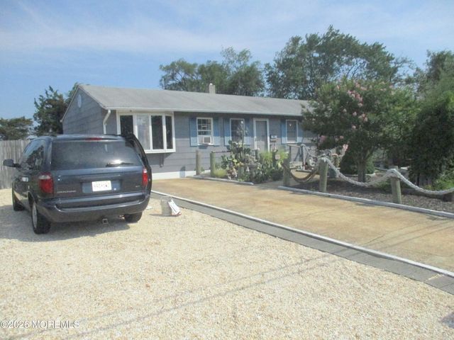 77 Lakeland Drive, Brick, NJ 08723
