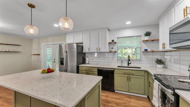 2146 CREEK SIDE DRIVE, Lakeland, FL 33811