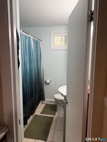 49 Chappell Street, New London, CT 06320