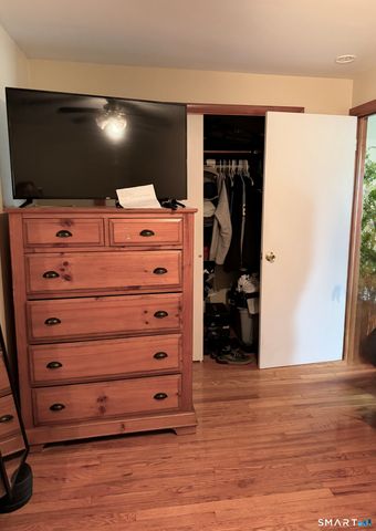 49 Chappell Street, New London, CT 06320