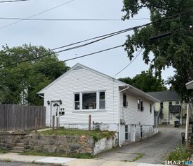 49 Chappell Street, New London, CT 06320